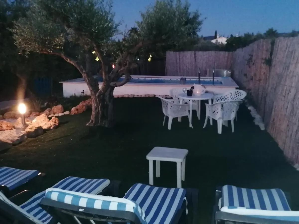 Villa Los Arcos Малага 0*,